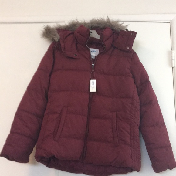 Old Navy Jackets & Blazers - NWT! Maroon Puffer Jacket - Old Navy Size L